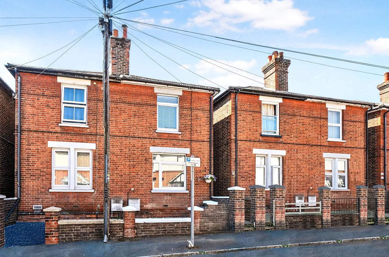 3 bed house for sale, Rupert Road, Guildford, GU2