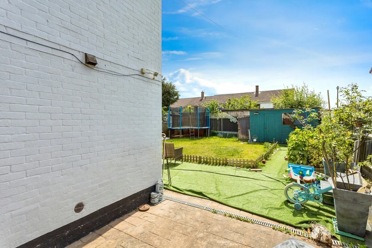 Lavington Close, Crawley, RH11, photo 11