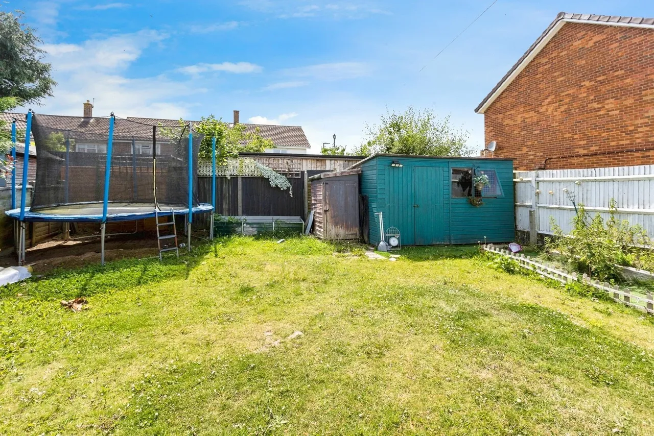 Lavington Close, Crawley, RH11, photo 8