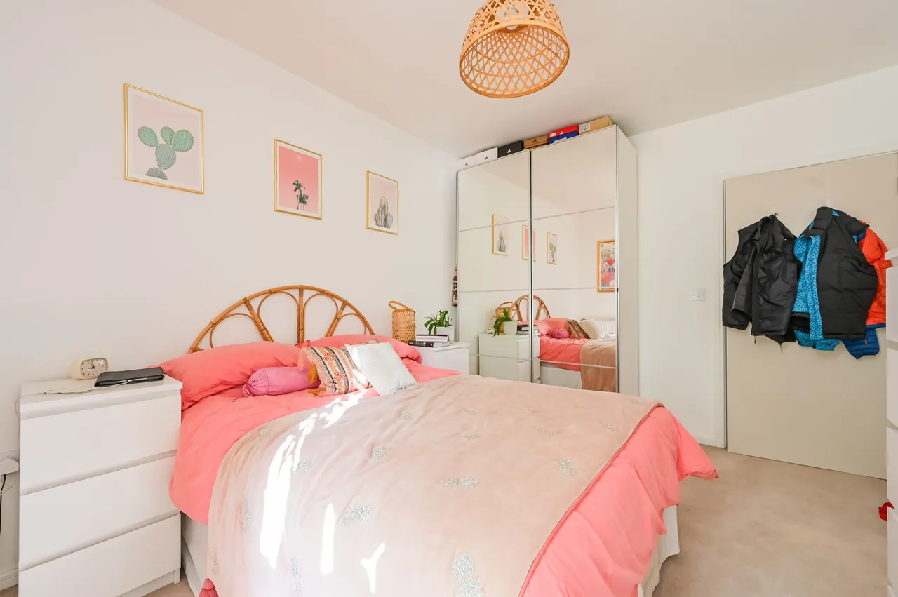 Flat 204, Sheave Court, 18 Nellie Cressall Way, London, photo 9