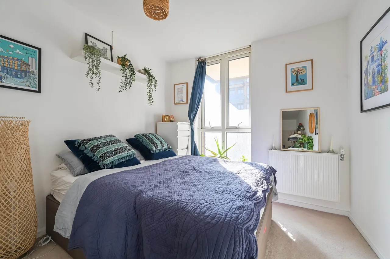 Flat 204, Sheave Court, 18 Nellie Cressall Way, London, photo 5