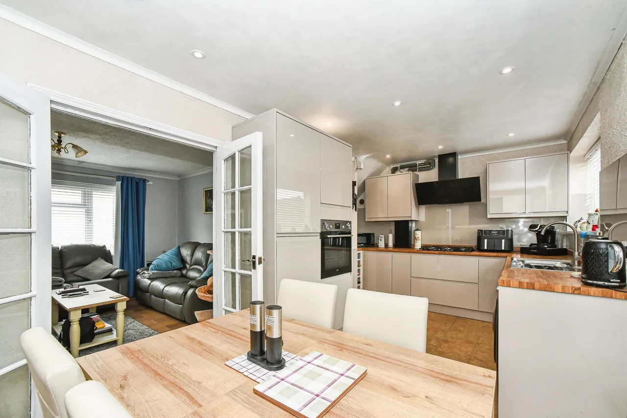 Thornbridge Avenue, Park South, SN3, photo 3
