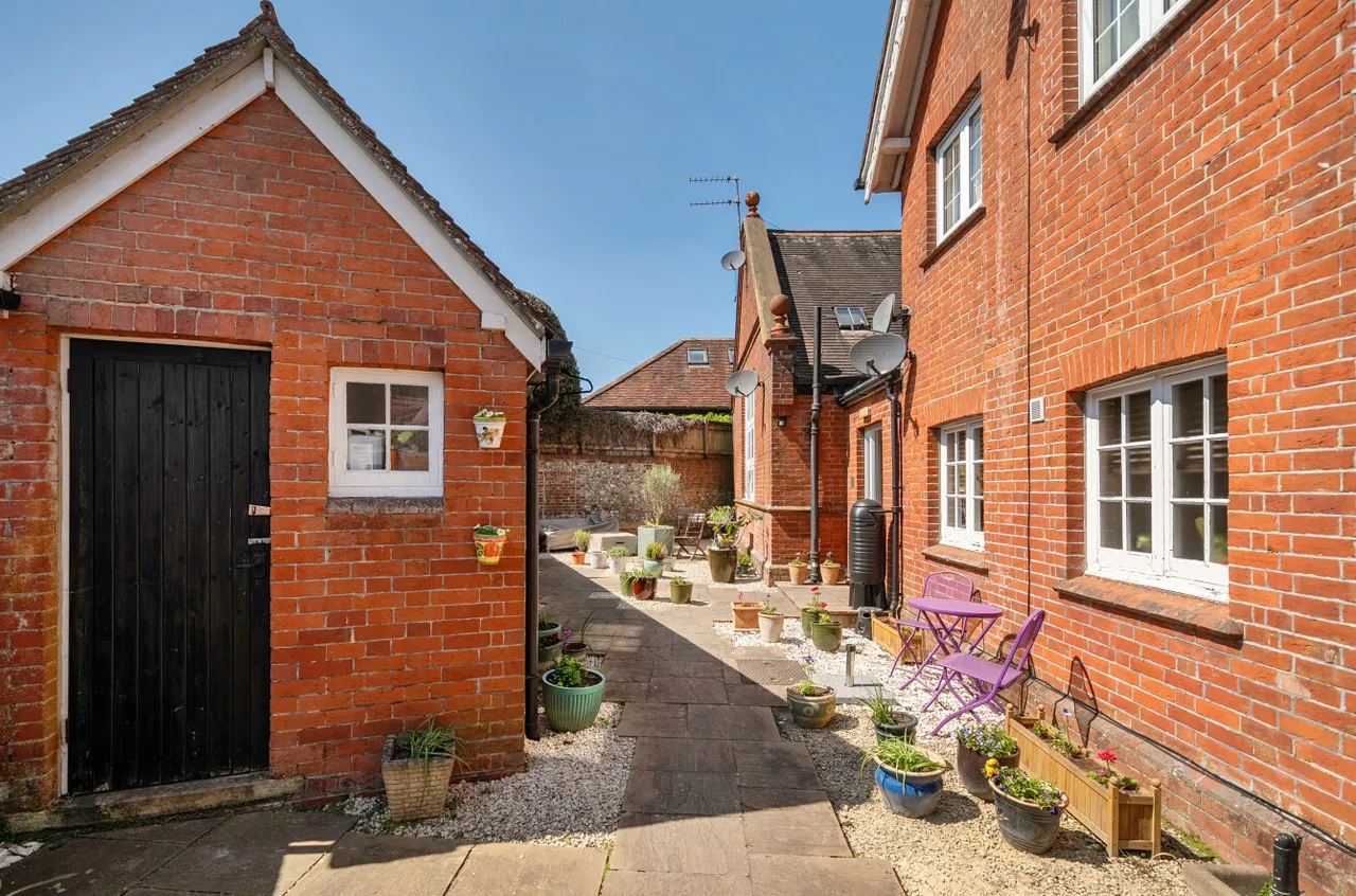 Bank Street, Bishops Waltham, SO32, photo 8