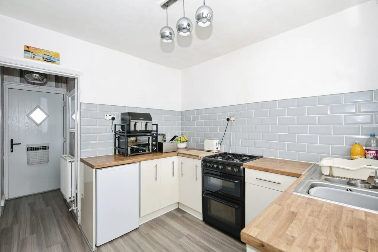 Barton Road, Nuneaton, Warwickshire, CV10, photo 3