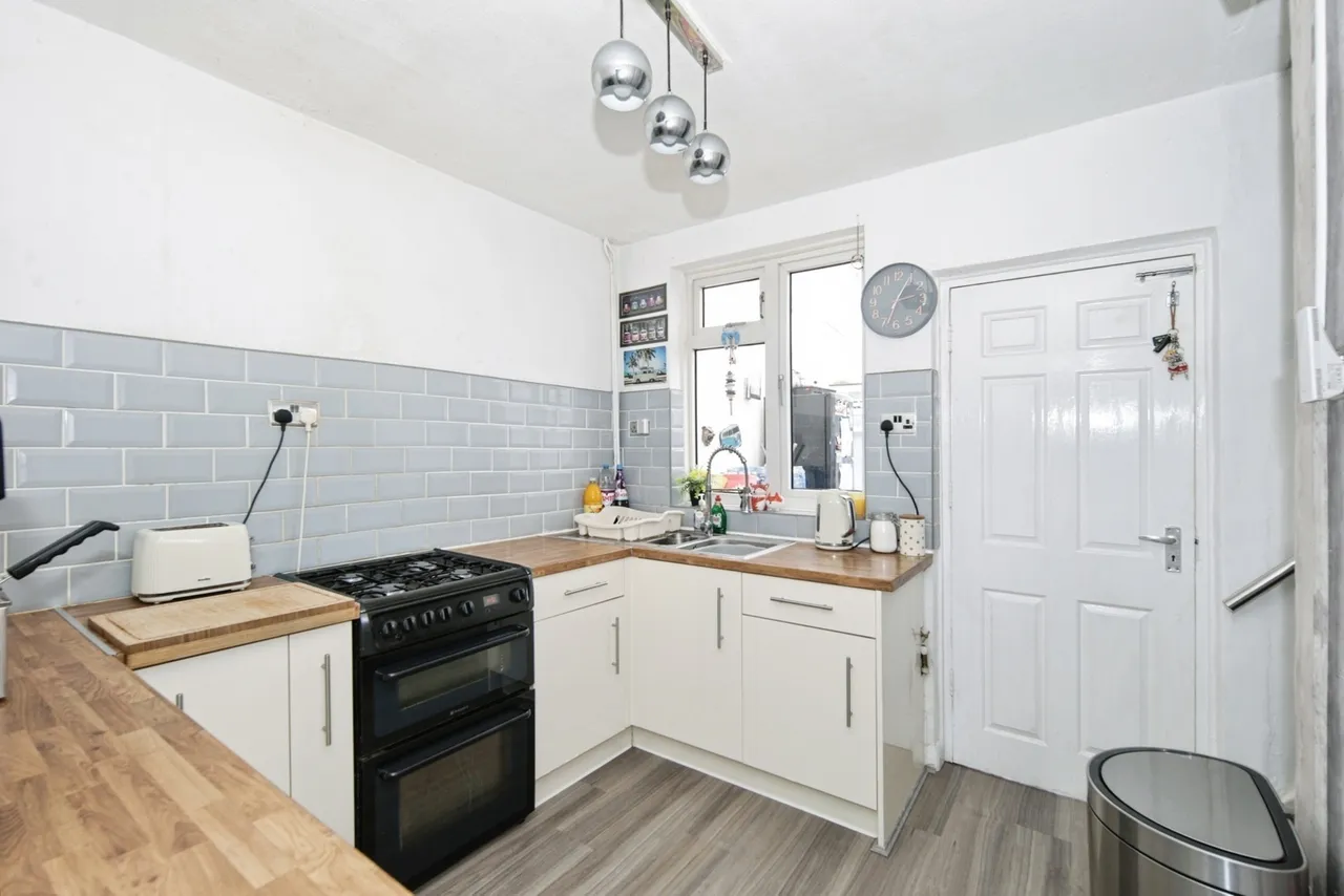 Barton Road, Nuneaton, Warwickshire, CV10, photo 6