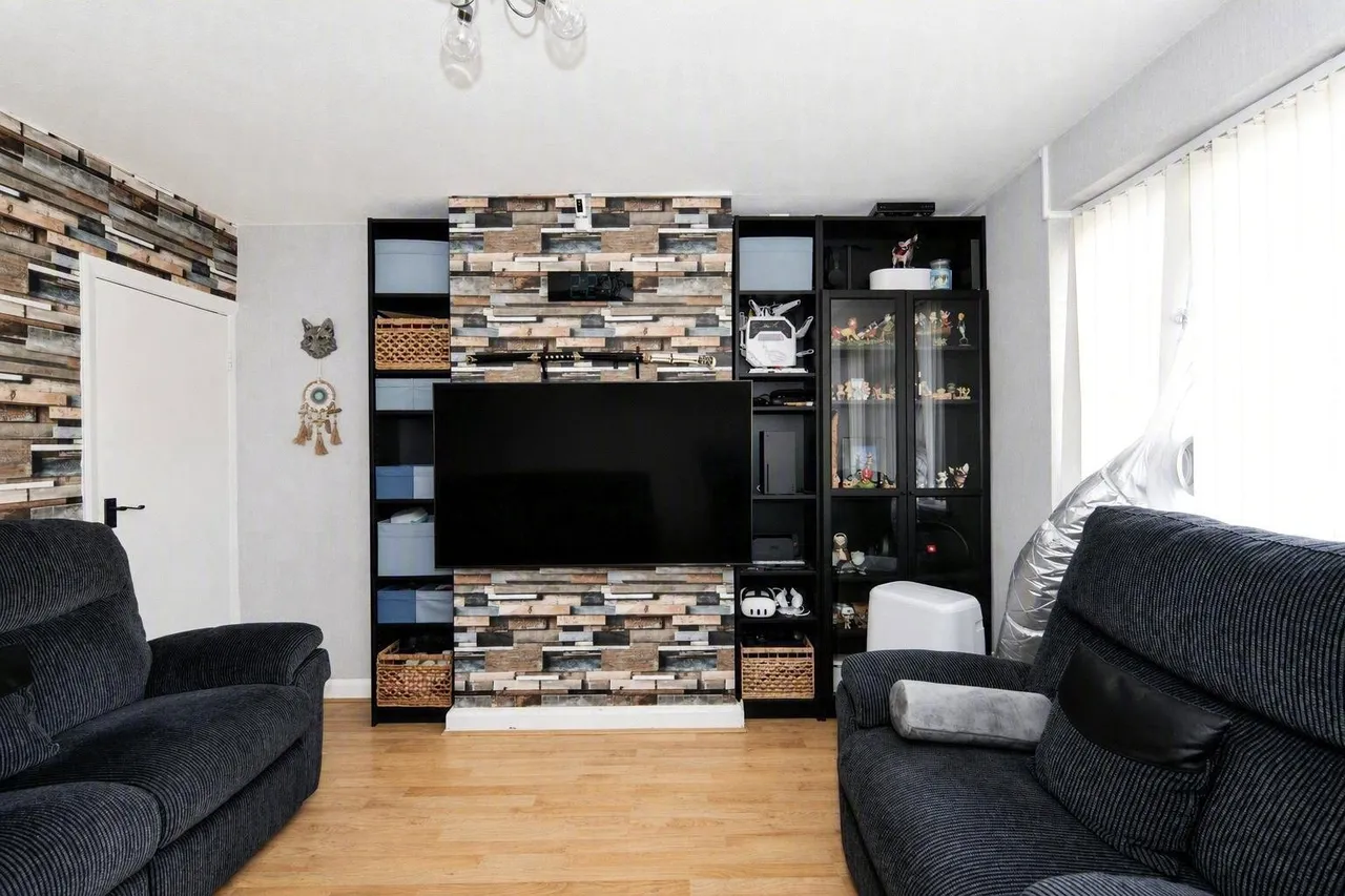 Barton Road, Nuneaton, Warwickshire, CV10, photo 4
