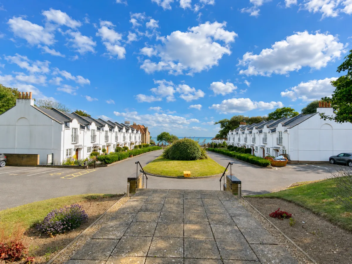 2b Pegwell Road, Ramsgate, Kent, CT11 0GD, photo 19