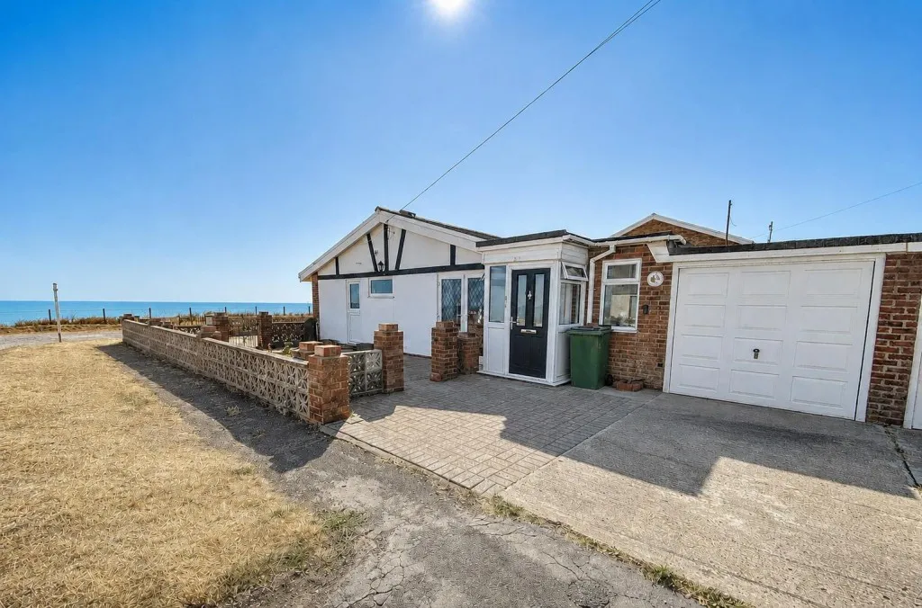 2 bed house for sale, The Promenade, Peacehaven, BN10