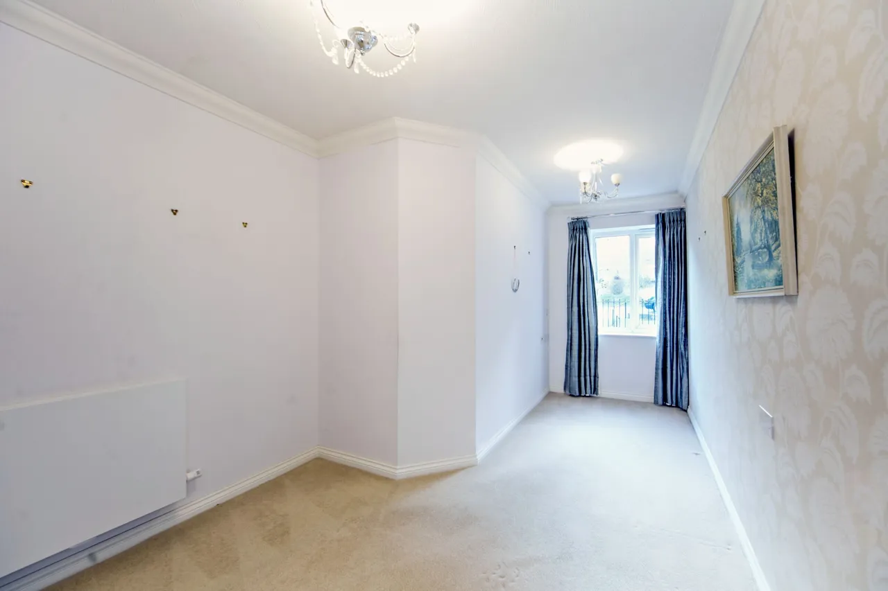 Caterham Lodge, 2 Stafford Road, Caterham, Surrey, CR3, photo 7