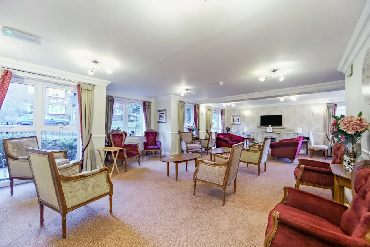 Caterham Lodge, 2 Stafford Road, Caterham, Surrey, CR3, photo 14