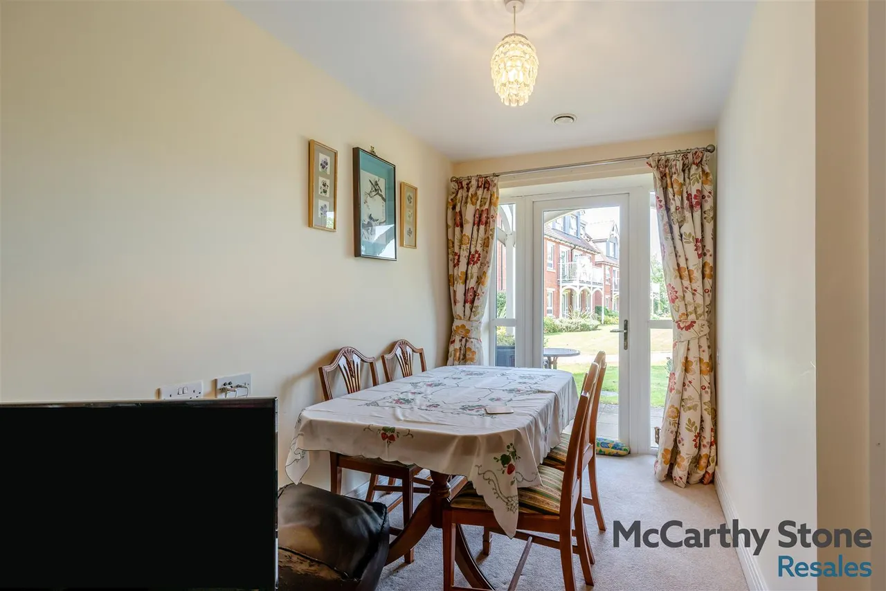 Hanbury Road, Droitwich, WR9, photo 8