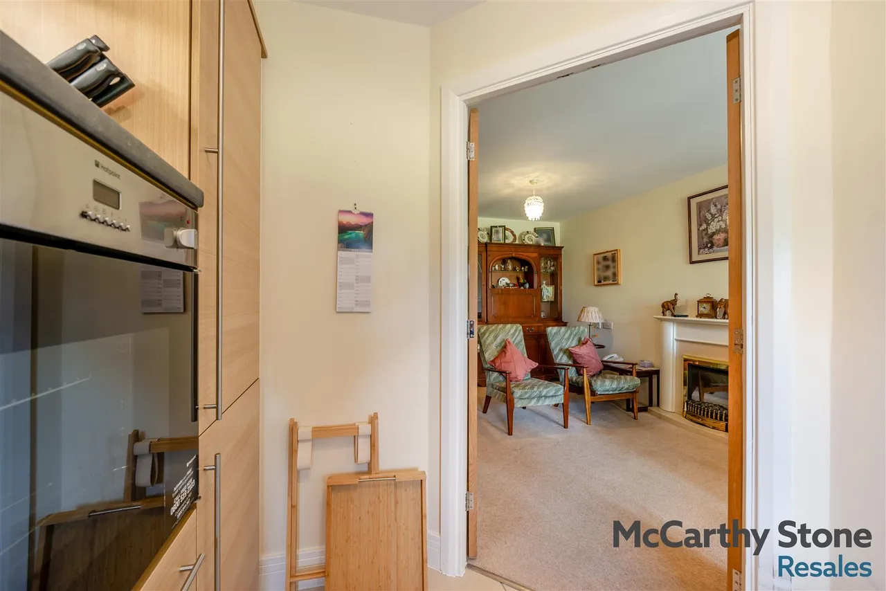 Hanbury Road, Droitwich, WR9, photo 6