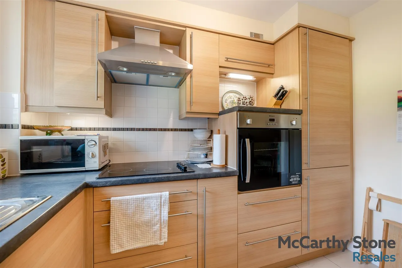Hanbury Road, Droitwich, WR9, photo 5