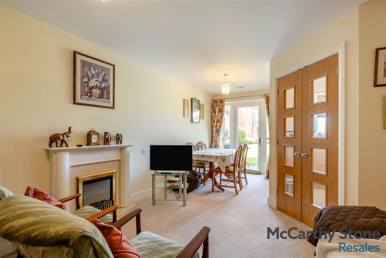 Hanbury Road, Droitwich, WR9, photo 9