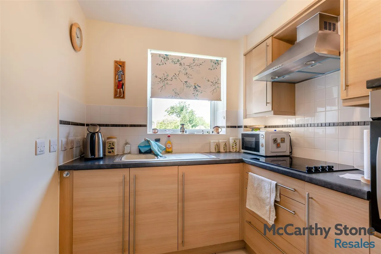 Hanbury Road, Droitwich, WR9, photo 4