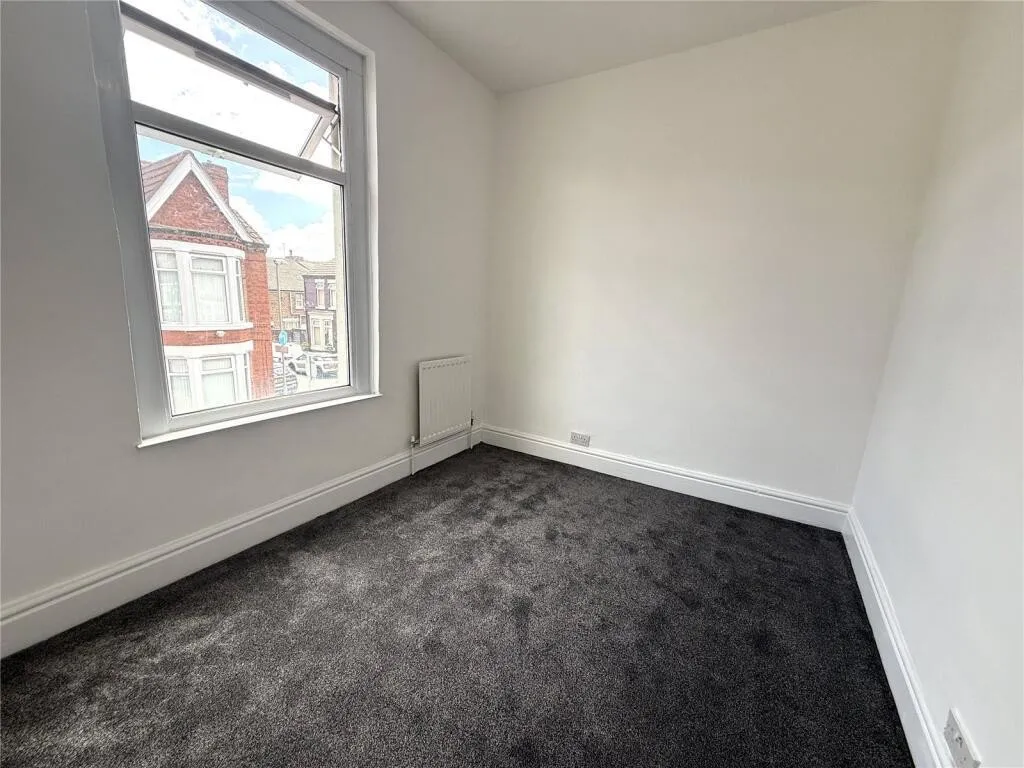 Cowley Road, L4, photo 5