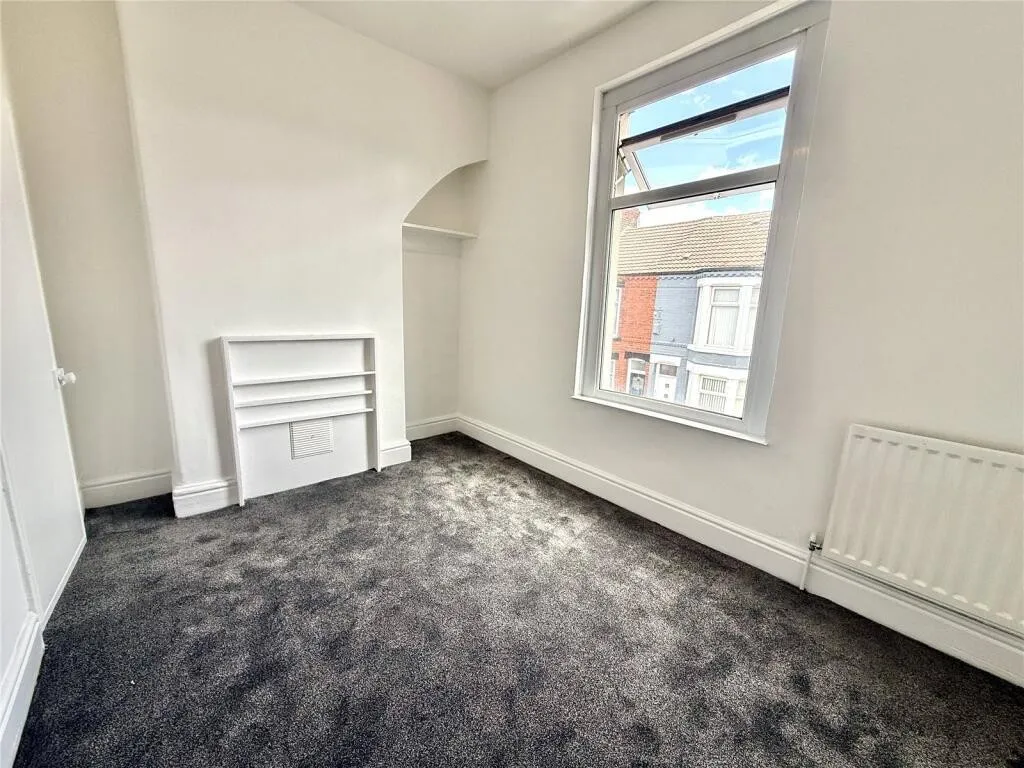 Cowley Road, L4, photo 6