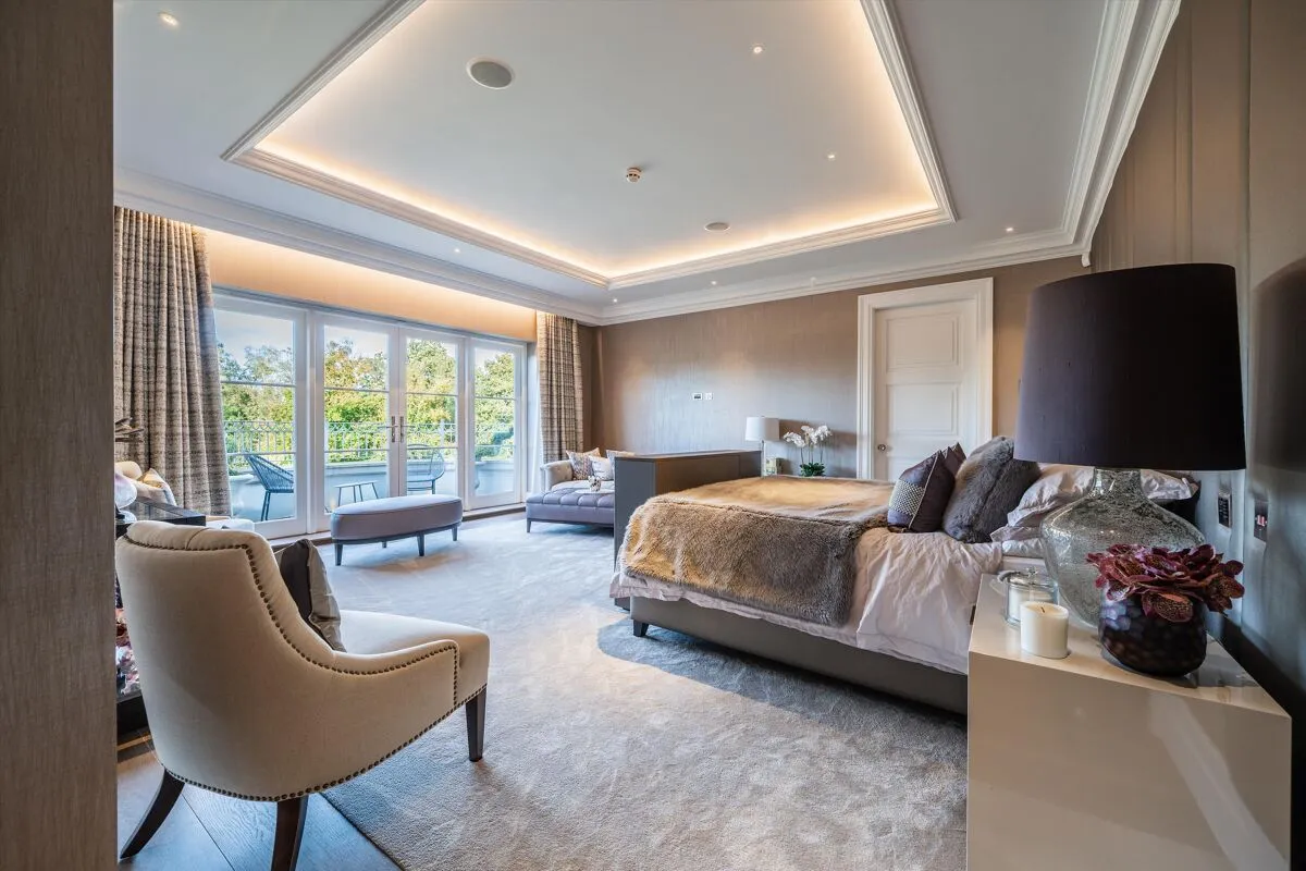 East Drive, Wentworth, GU25, photo 15