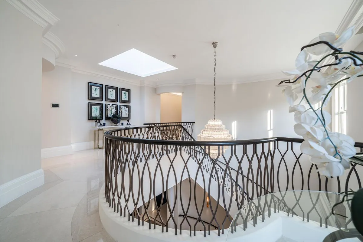 East Drive, Wentworth, GU25, photo 14