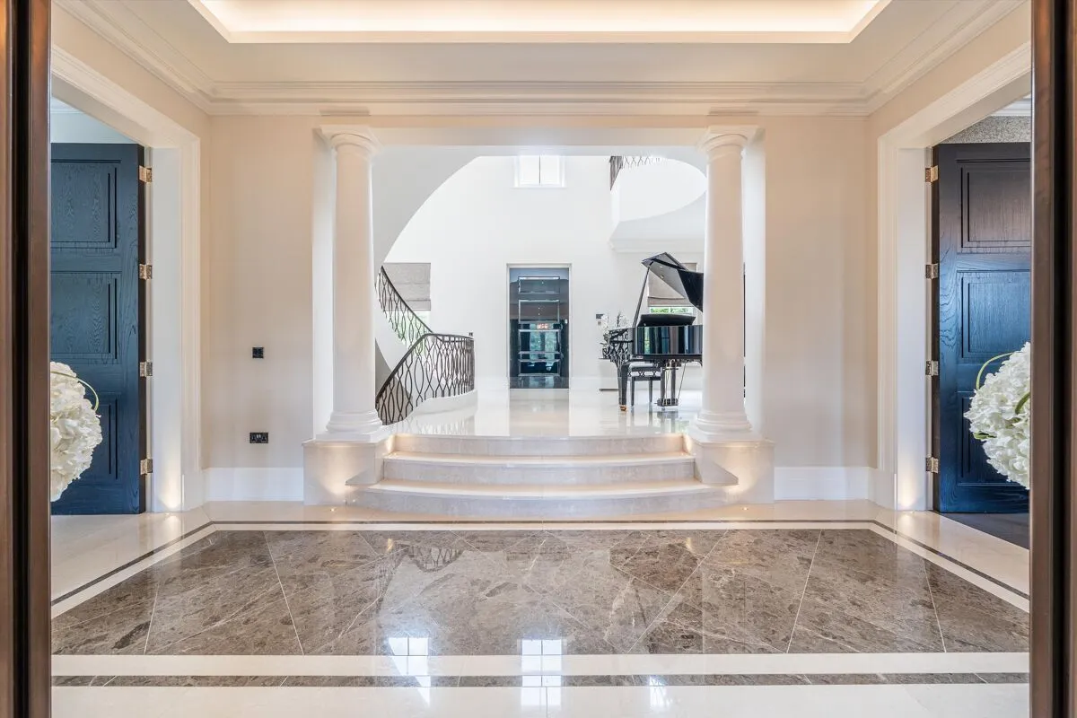 East Drive, Wentworth, GU25, photo 5