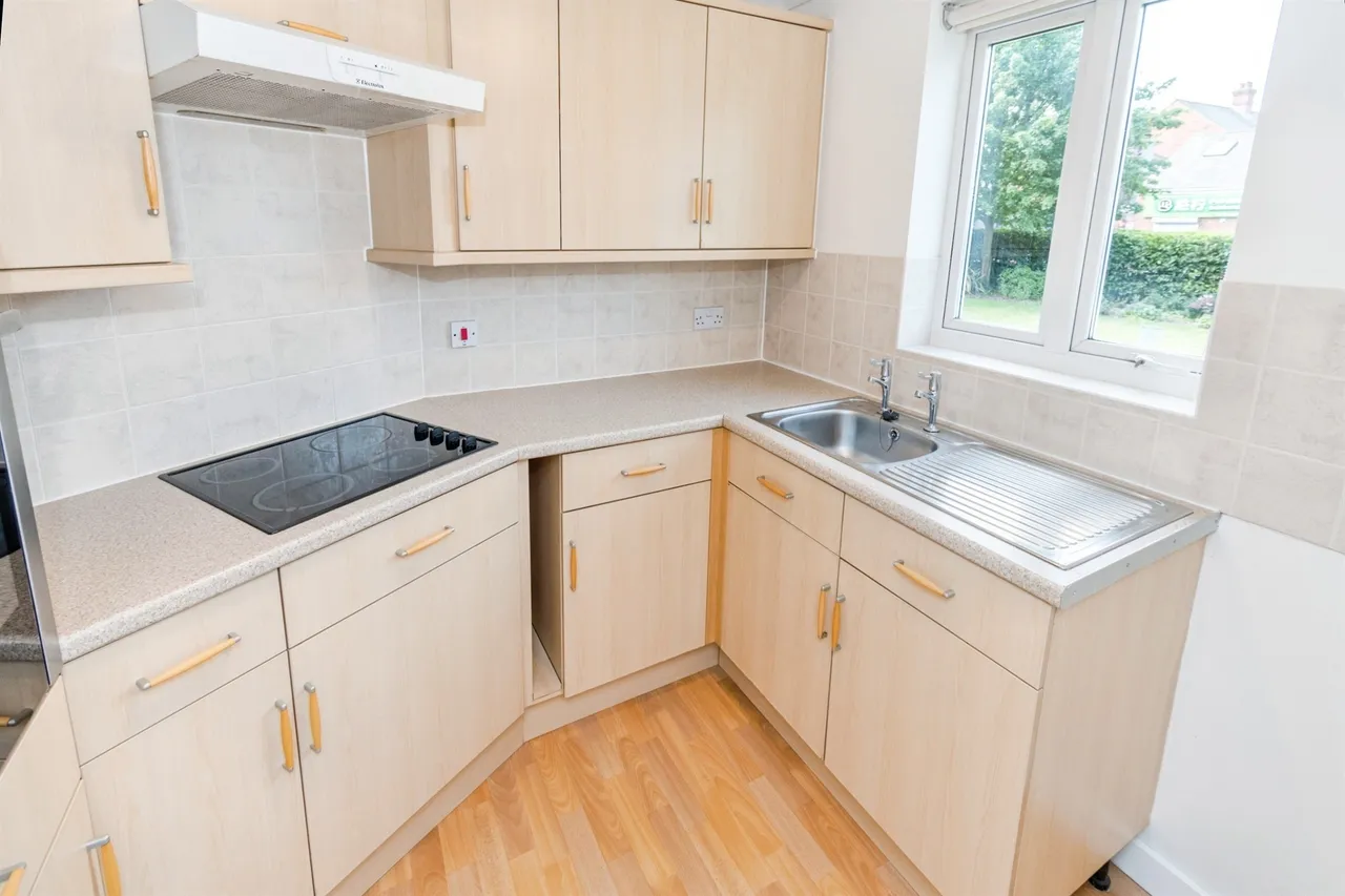 Highfield Lane, Southampton, SO17, photo 6