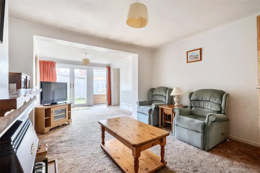 Blenheim Drive, Witney, OX28, photo 2