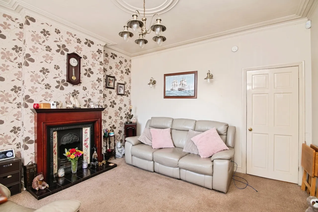 Jiggins Lane, Birmingham, B32, photo 2