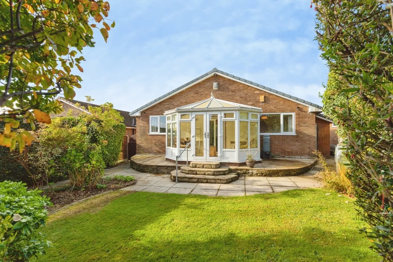 Belmont Drive, Bury, BL8, photo 19
