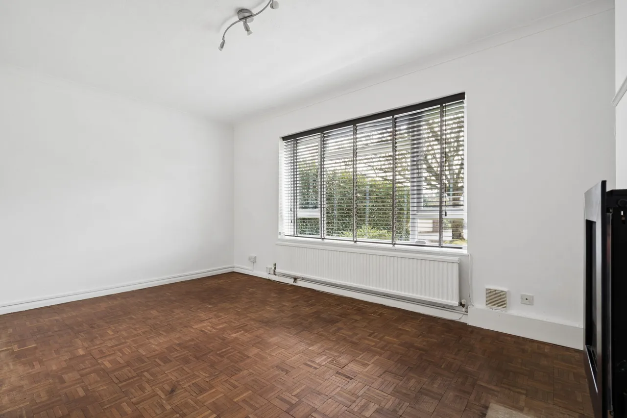 Bournehall High Street, Bushey, WD23, photo 6