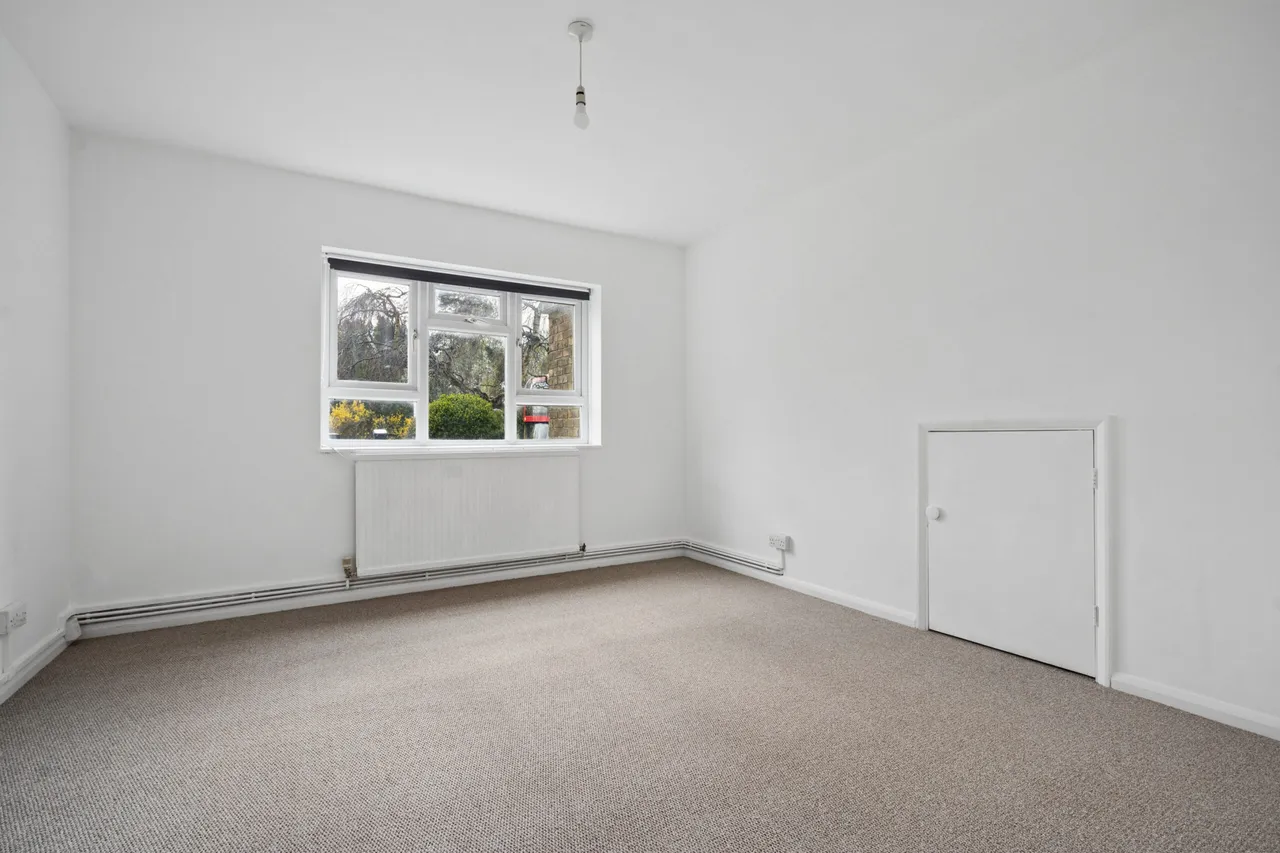 Bournehall High Street, Bushey, WD23, photo 8