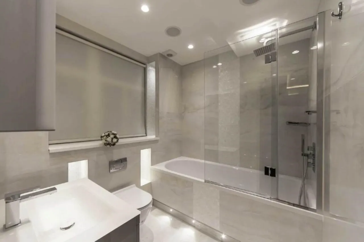Hertford Street, London, W1J, photo 8