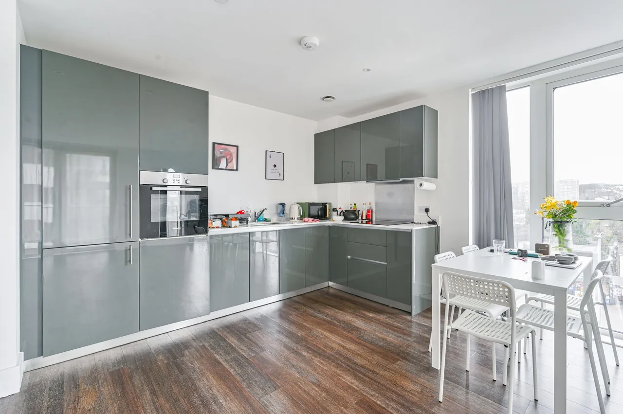 15 Compton House, 7 Victory Parade, Plumstead Road, London, photo 4
