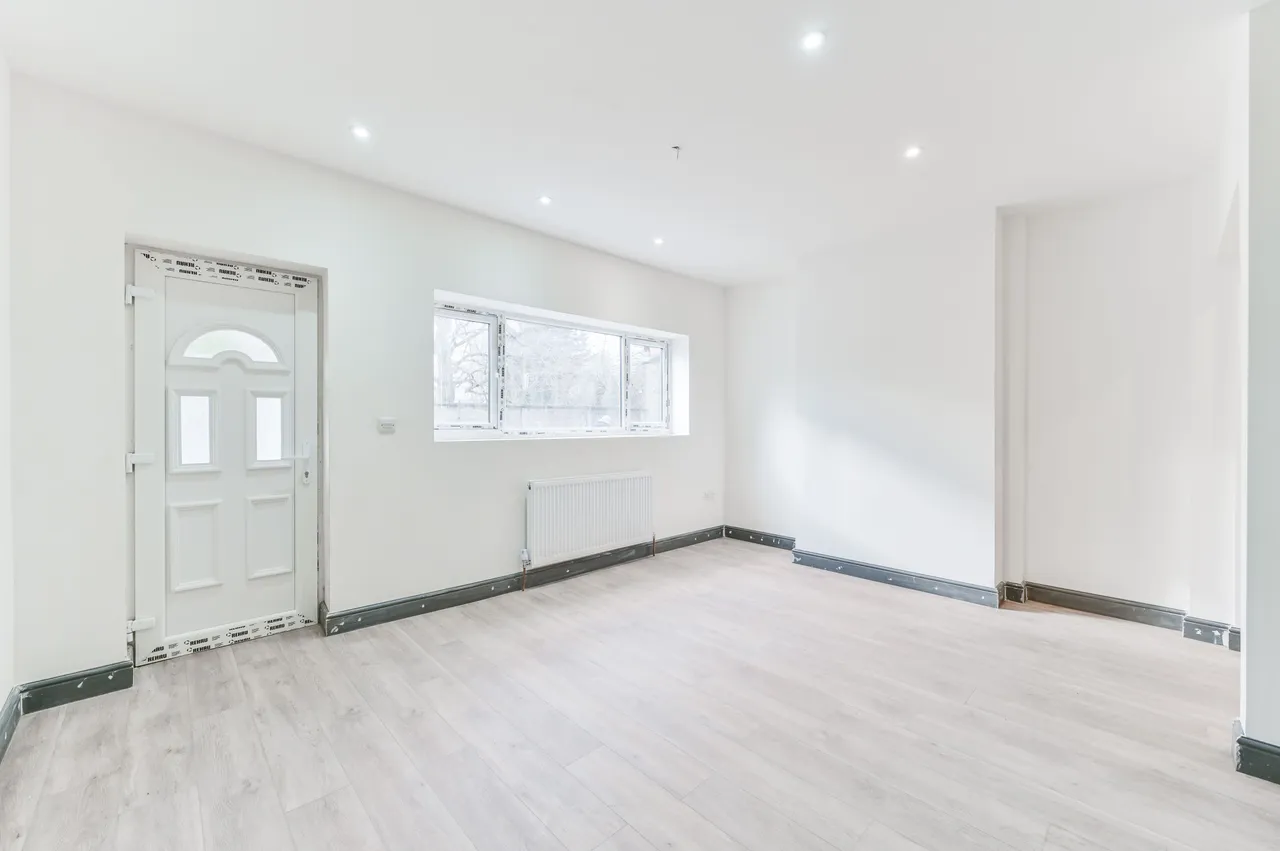 1 bed flat to rent — 180a Pawsons Road, Croydon