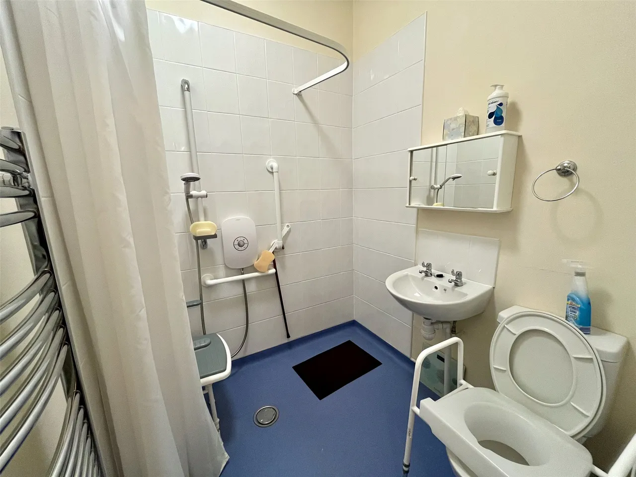 St. Nicholas Street, Bodmin, PL31, photo 8