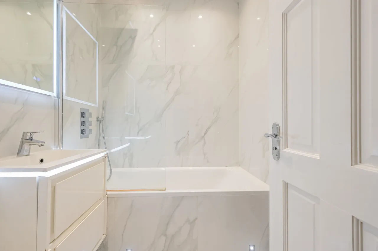 Flat 2, 92 Milton Park, London, photo 9