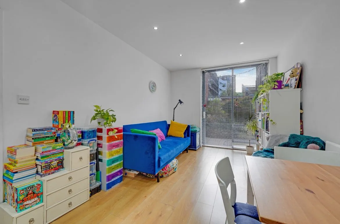 1 Carillon Court, 41 Greatorex Street, London, photo 4