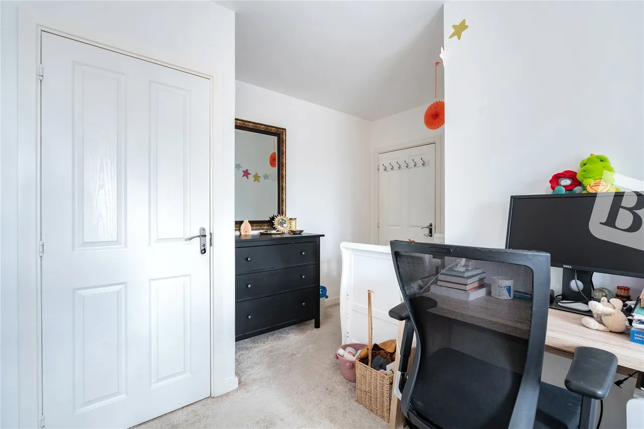Lance Street, Rainham, RM13, photo 5