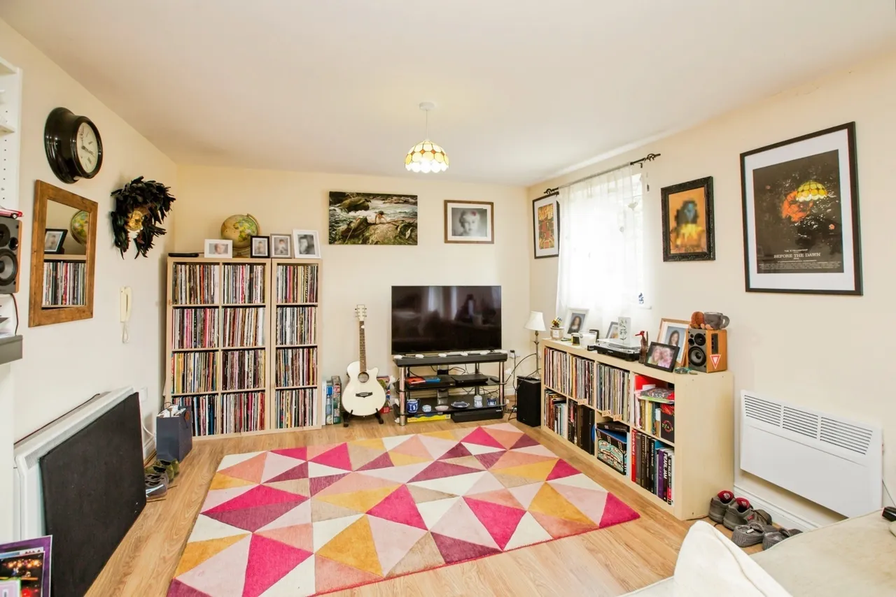 Albert Promenade, Halifax, West Yorkshire, HX3, photo 2