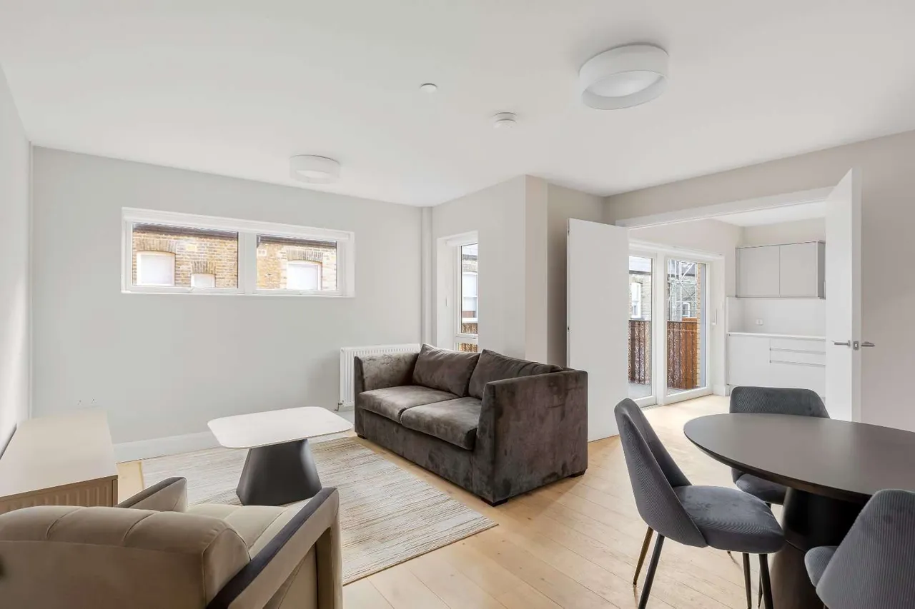2 bed new development to rent, Stonhouse Street, London, SW4