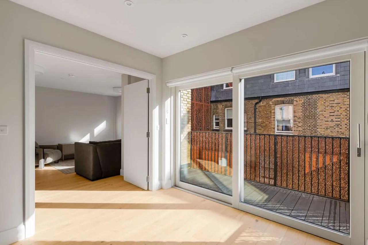 Stonhouse Street, London, SW4, photo 4
