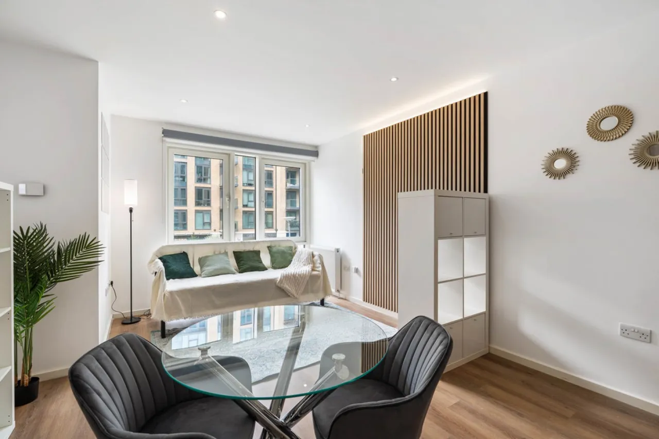 Jasmine House, Battersea Reach, photo 8