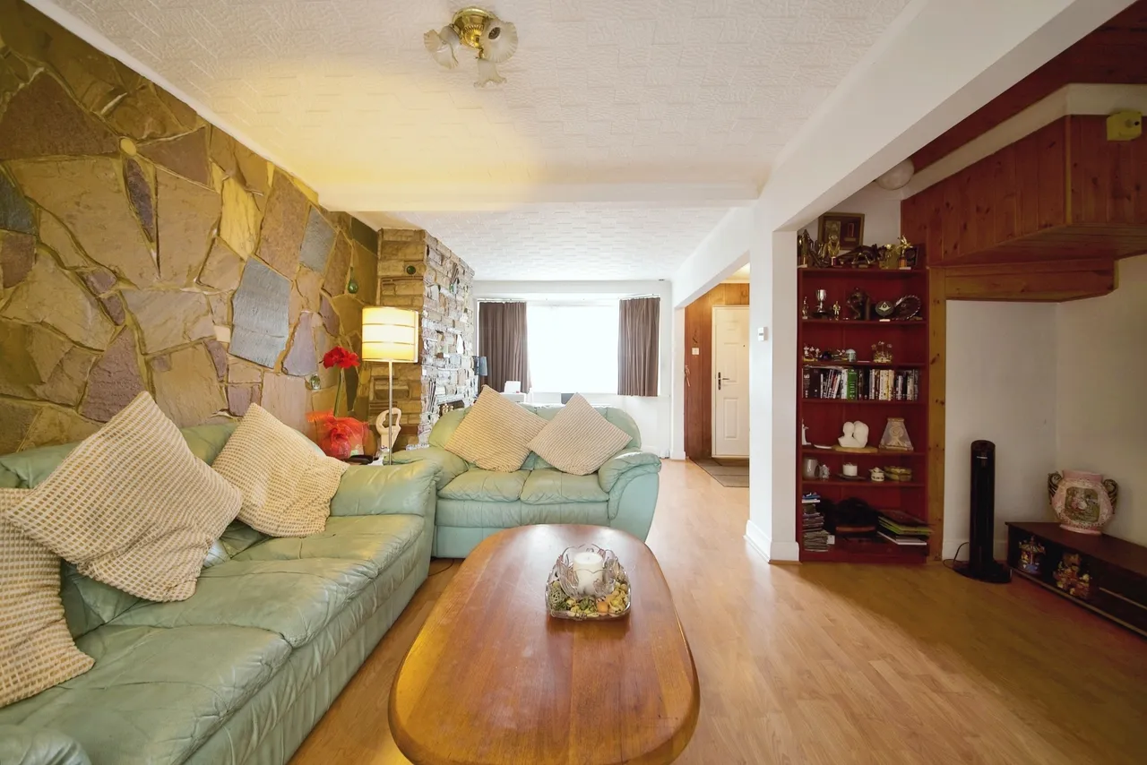 Nightingale Road, London, N9, photo 2