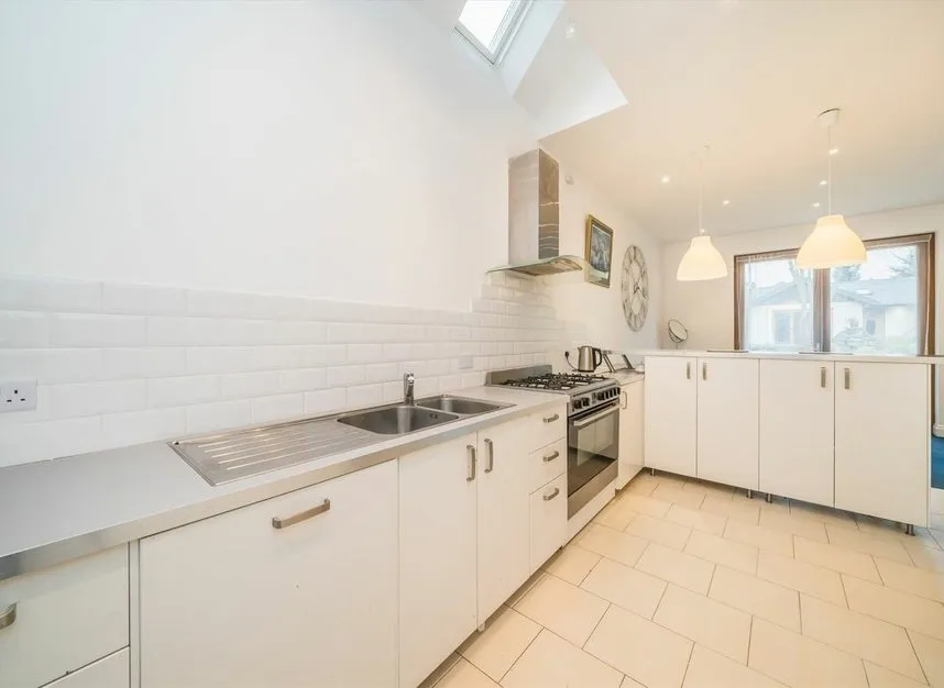 Collingwood Avenue, Surbiton, KT5, photo 3