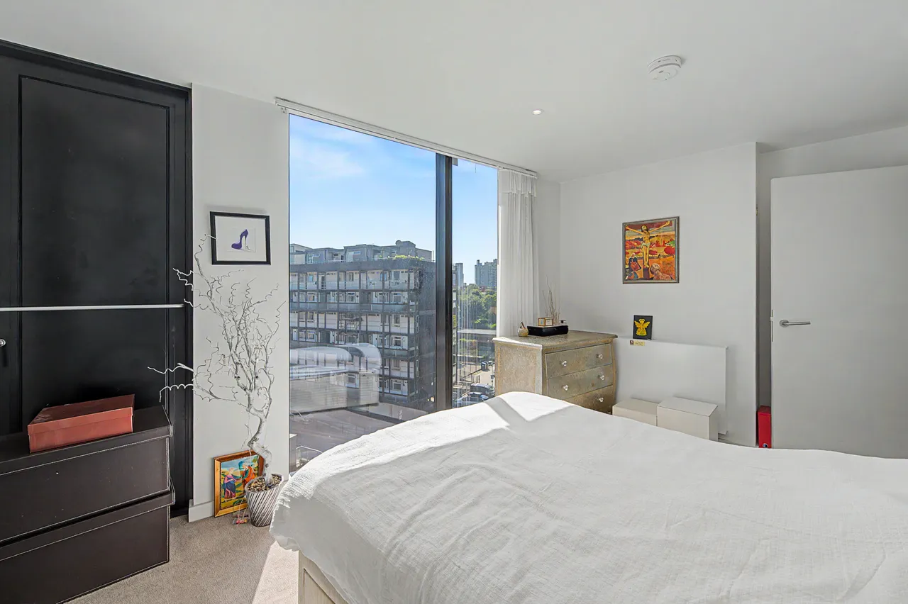Apartment 405, The Strata, 8 Walworth Road, London, photo 6