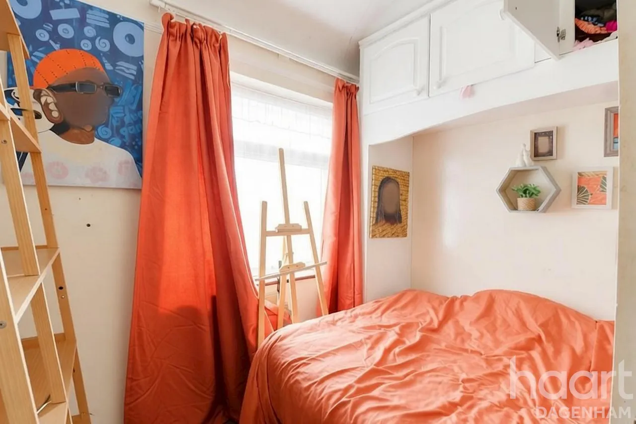 Rowney Gardens, Dagenham, RM9, photo 15