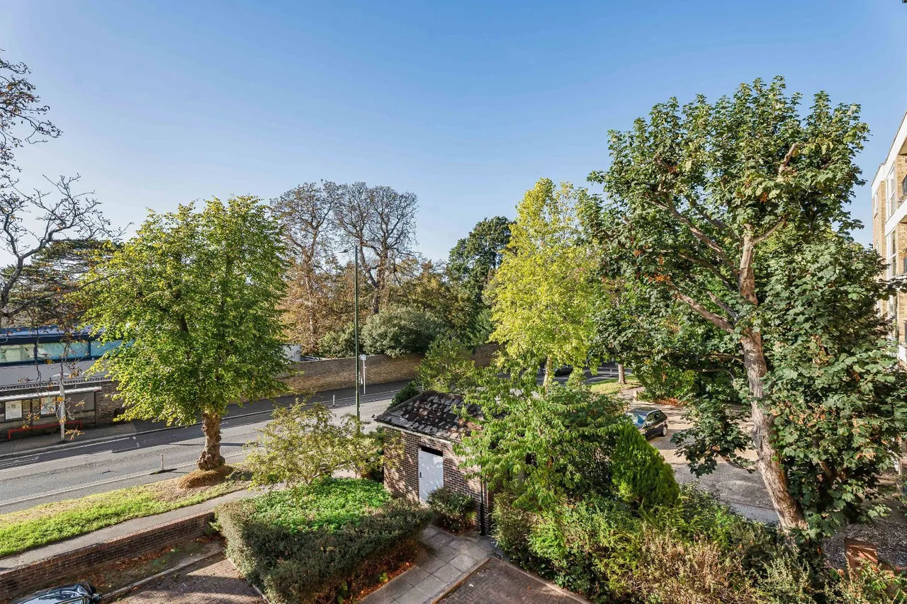 Kew Road, Richmond, TW9, photo 20