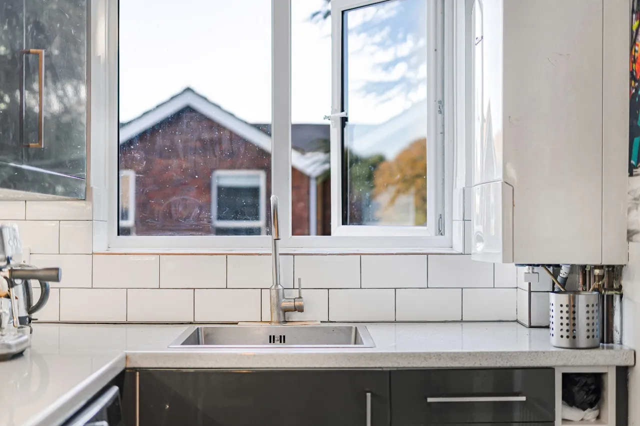 Kew Road, Richmond, TW9, photo 15