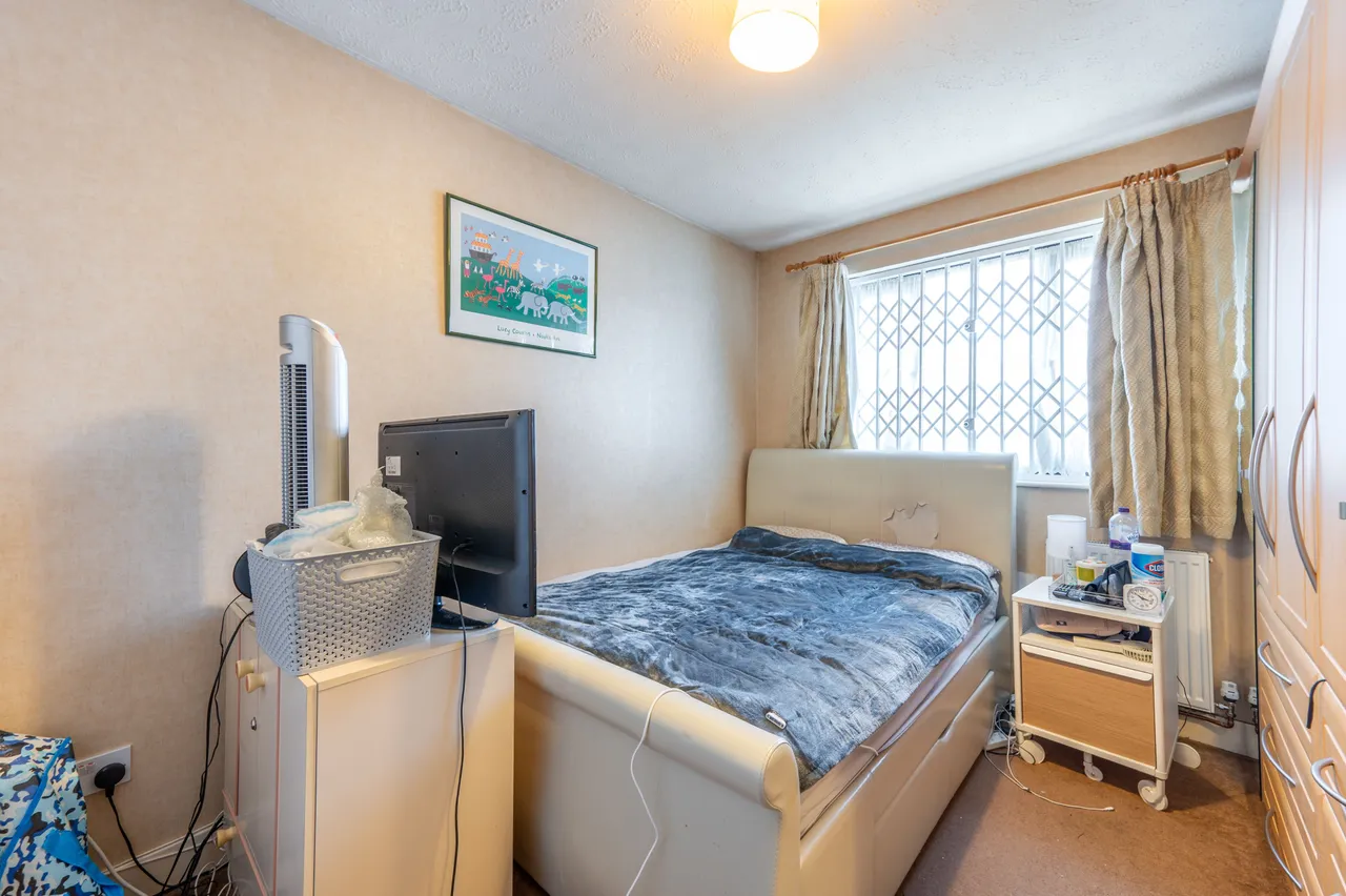 6 Gabrielle Close, Wembley, photo 7