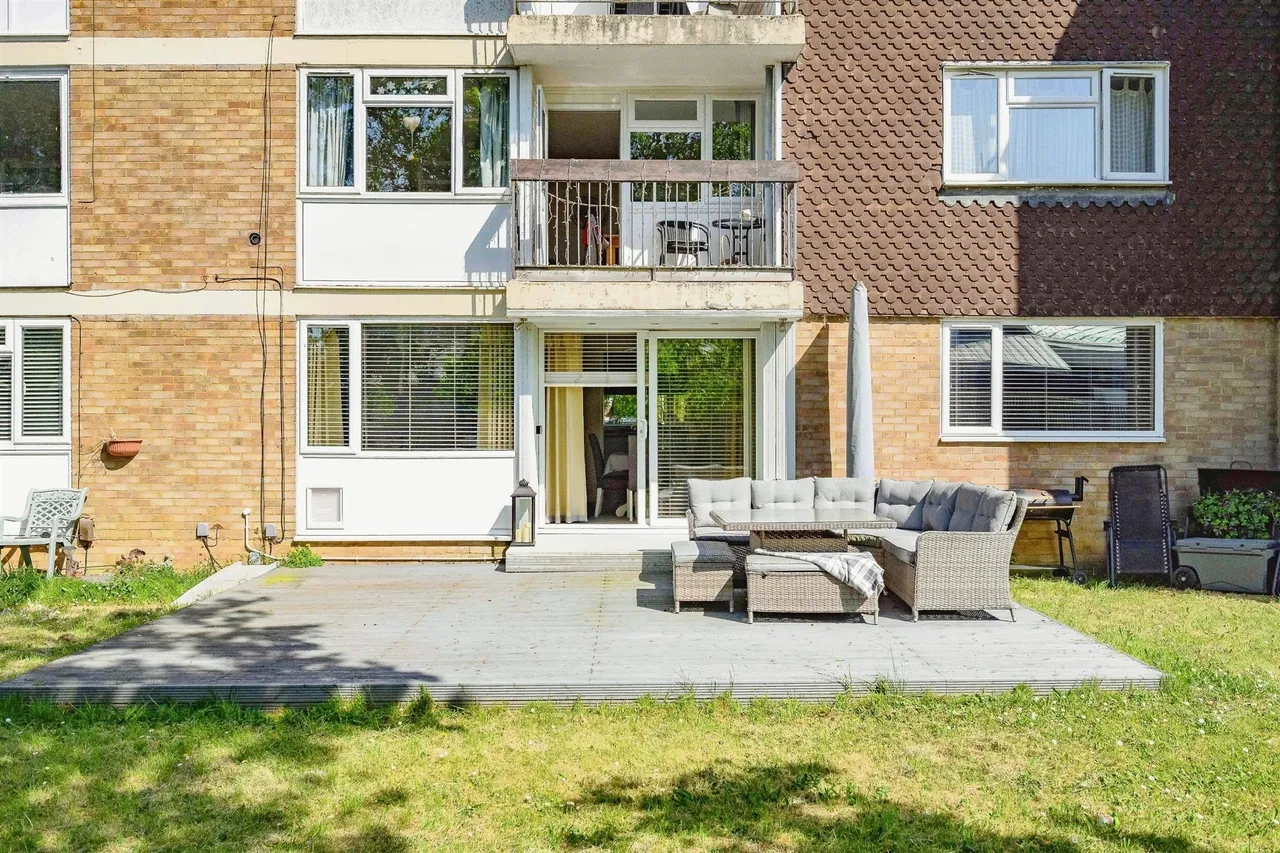 2 bed flat for sale, Stevenage Rise, Hemel Hempstead, HP2