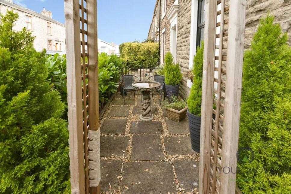 George Street, Rishton, BB1, photo 22